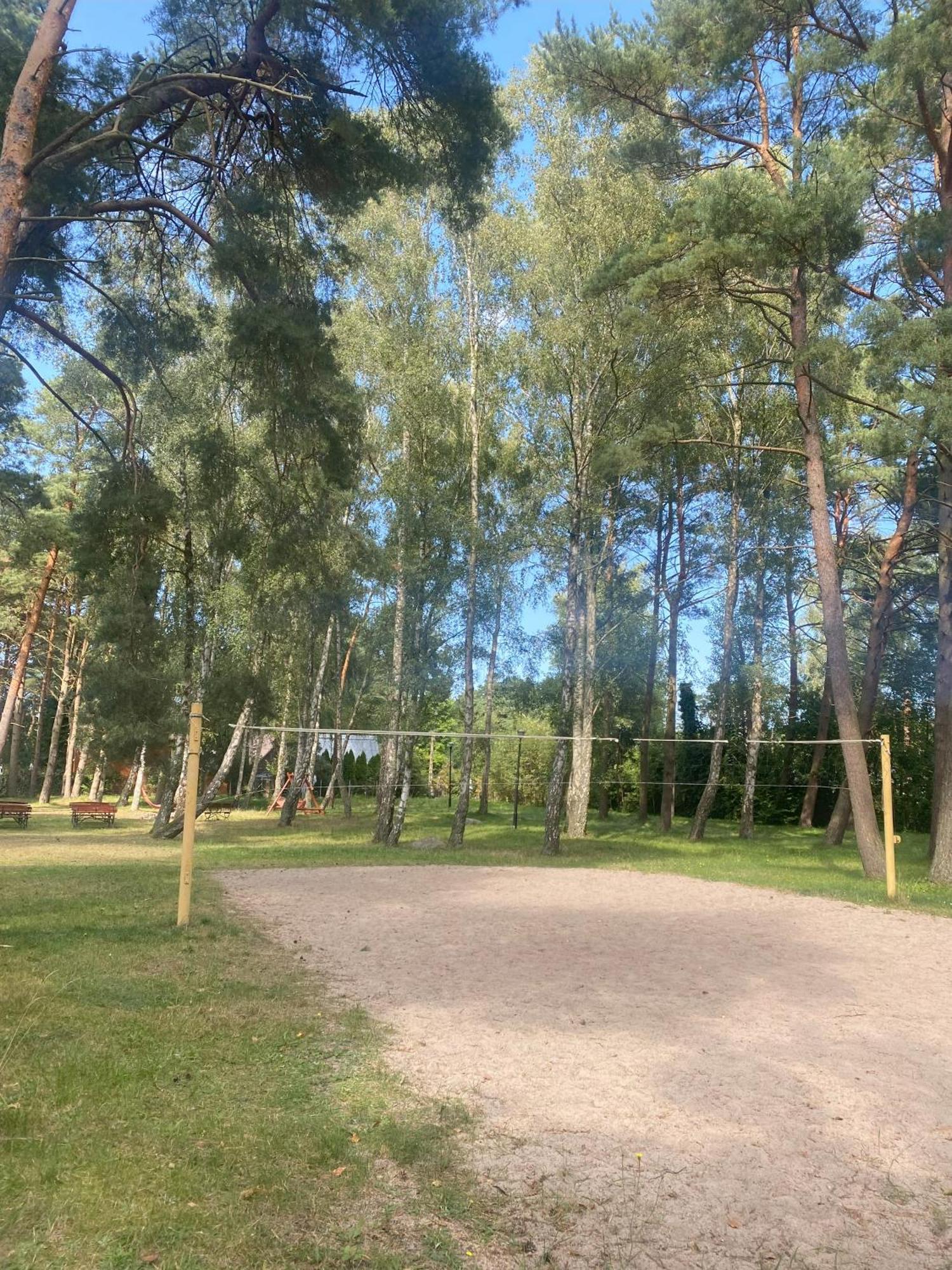 Krysztalowa Przystan Mrzeżyno Buitenkant foto