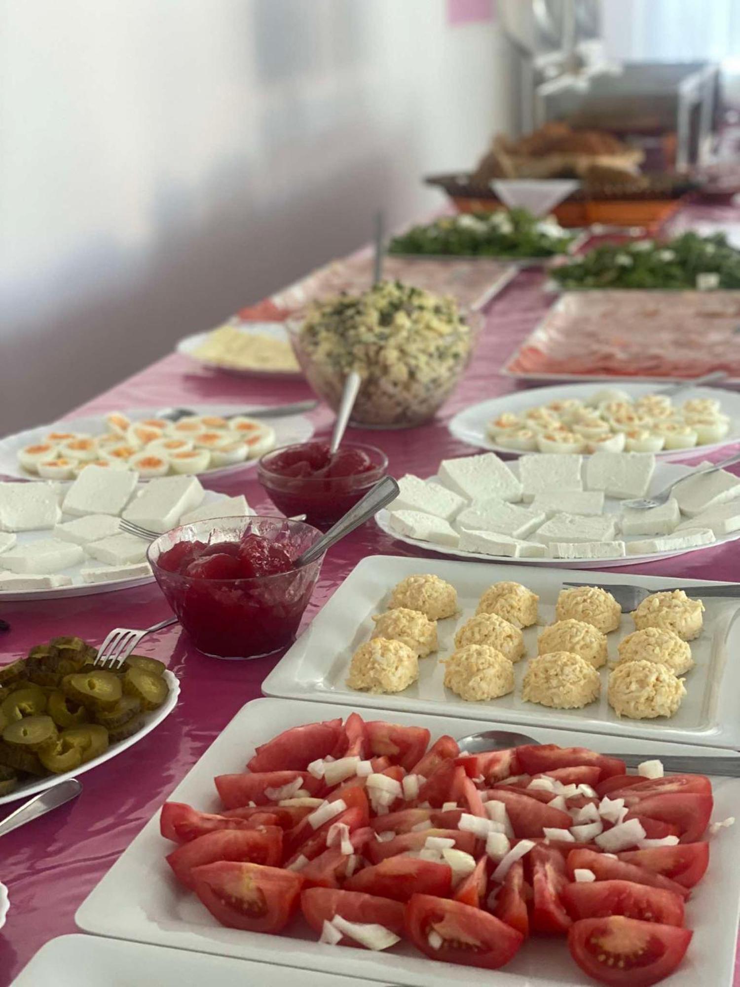 Krysztalowa Przystan Mrzeżyno Buitenkant foto